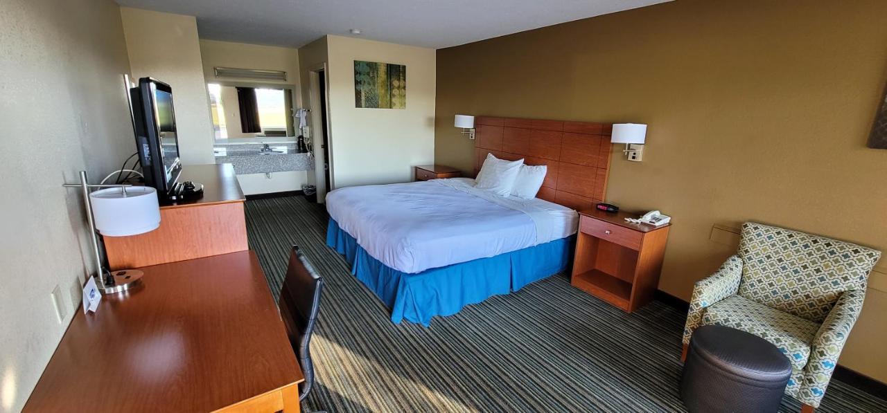 Quality Inn Ashburn Exteriör bild