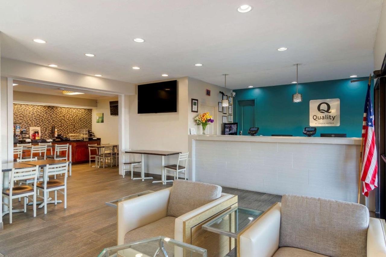 Quality Inn Ashburn Exteriör bild