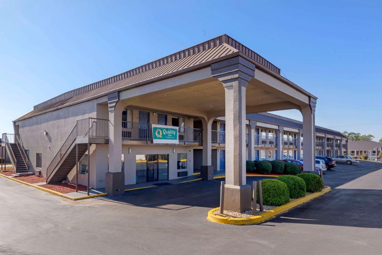 Quality Inn Ashburn Exteriör bild