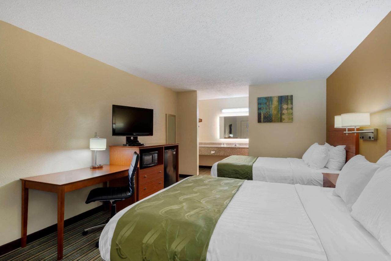 Quality Inn Ashburn Exteriör bild