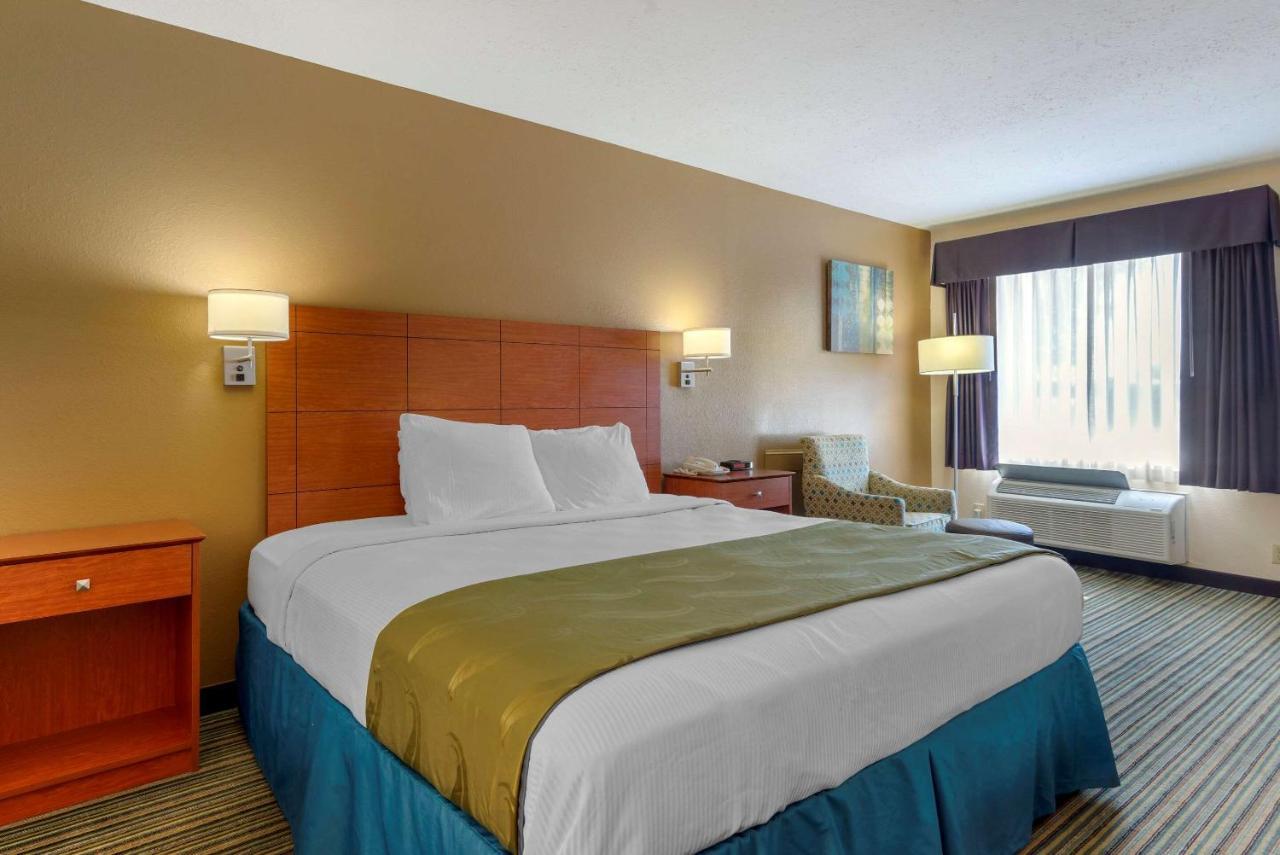 Quality Inn Ashburn Exteriör bild