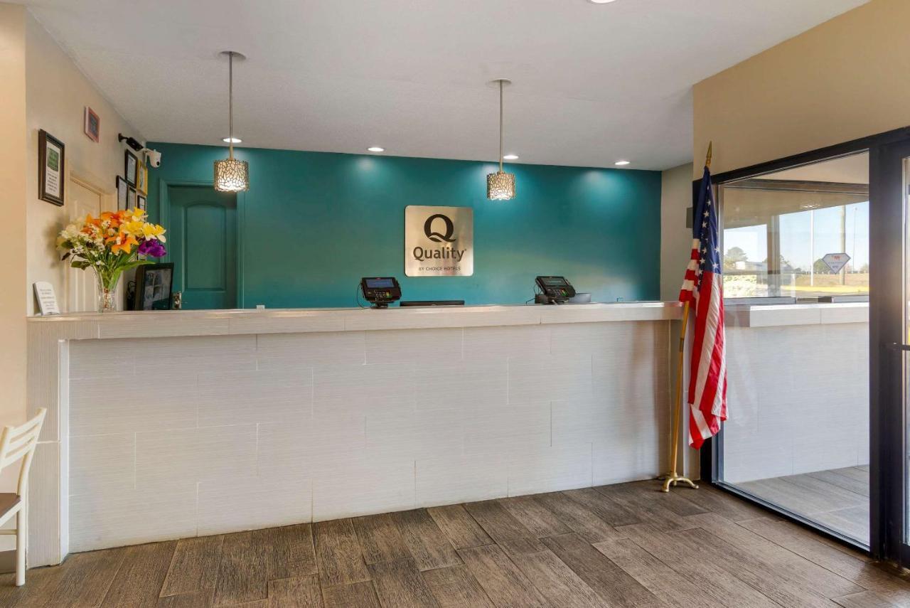 Quality Inn Ashburn Exteriör bild