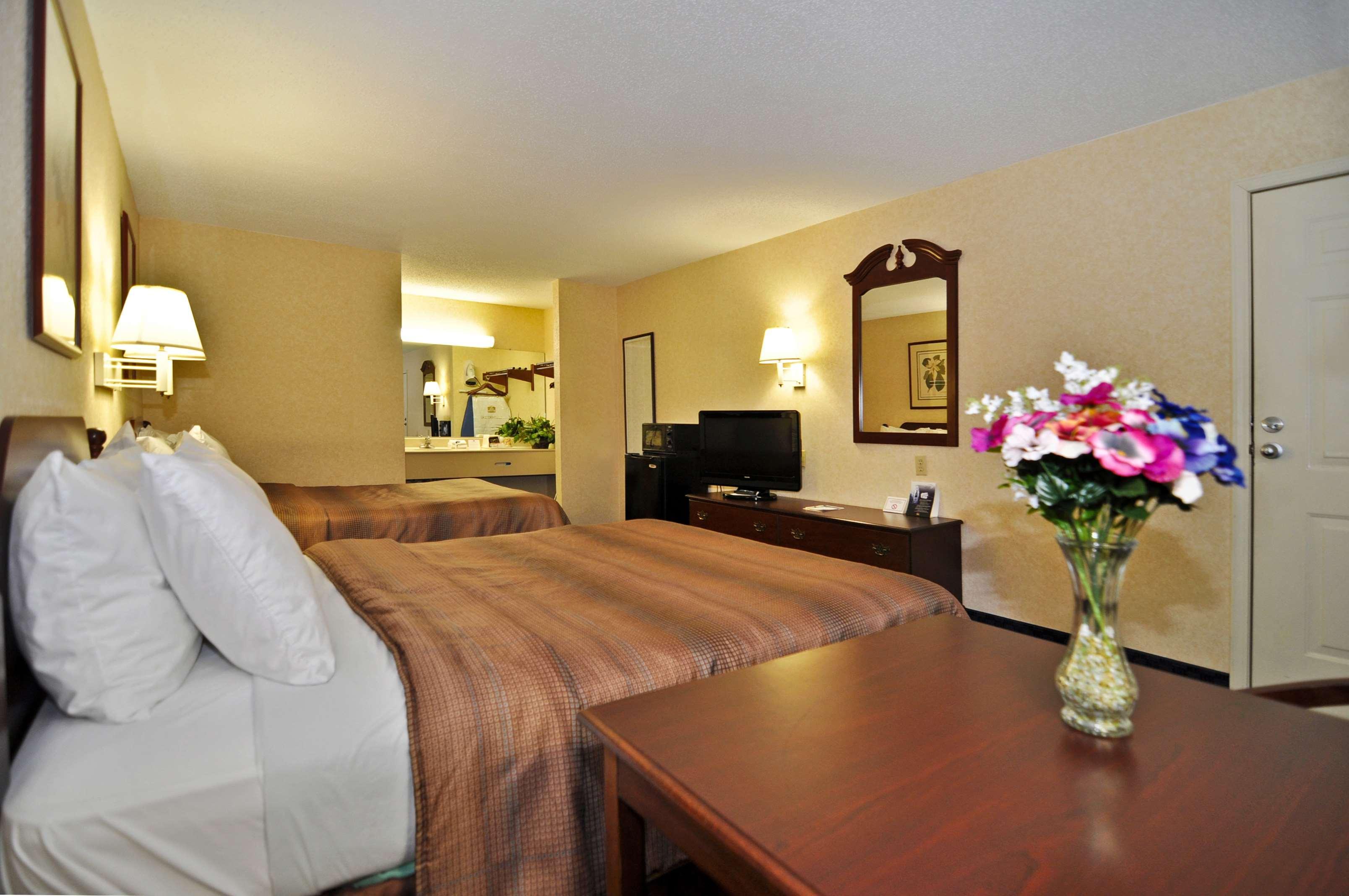 Quality Inn Ashburn Exteriör bild